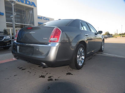 2012 Chrysler 300  Limited