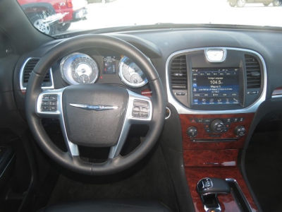 2012 Chrysler 300  Limited