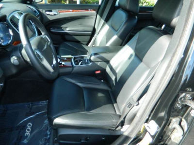 2012 Chrysler 300  Limited