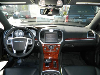 2012 Chrysler 300  Limited