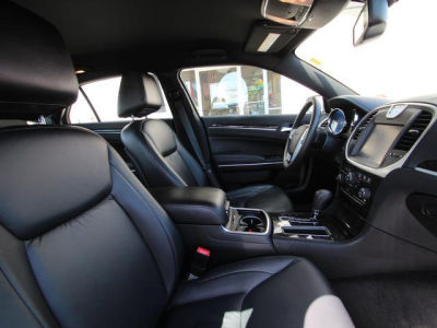 2011 Chrysler 300  Limited