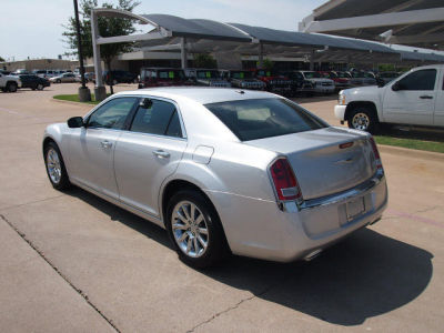 2012 Chrysler 300  Limited