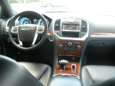 2012 Chrysler 300  Limited