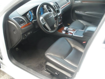 2012 Chrysler 300  Limited