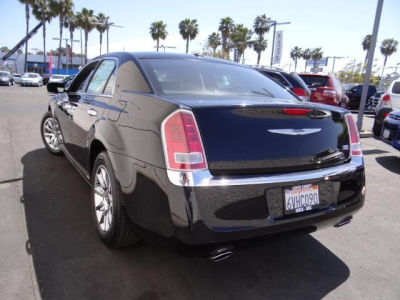 2012 Chrysler 300  Limited