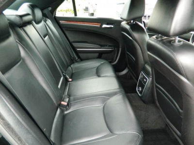 2012 Chrysler 300  Limited