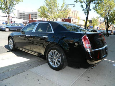 2012 Chrysler 300  Limited