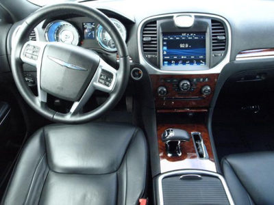 2012 Chrysler 300  Limited
