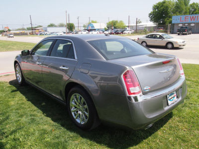 2012 Chrysler 300  Limited