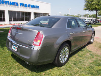 2012 Chrysler 300  Limited