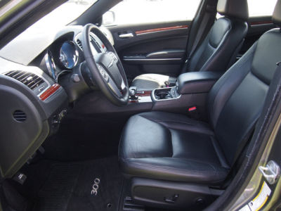 2012 Chrysler 300  Limited