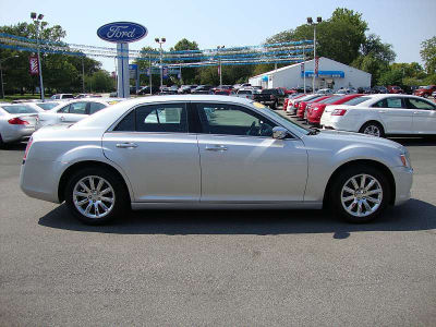 2012 Chrysler 300  Limited