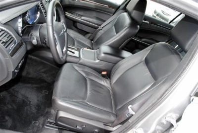 2011 Chrysler 300  Limited