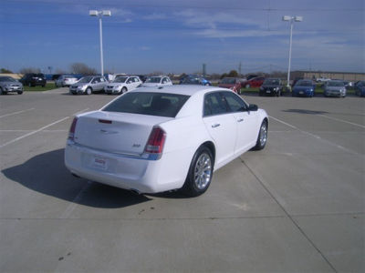 2012 Chrysler 300  Limited