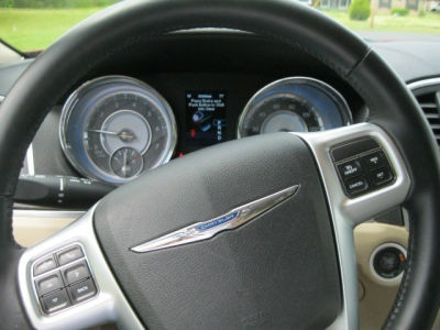 2012 Chrysler 300  Limited