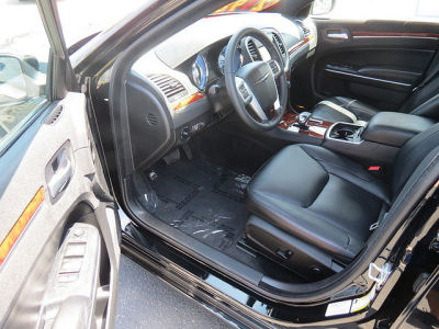 2013 Chrysler 300  Base