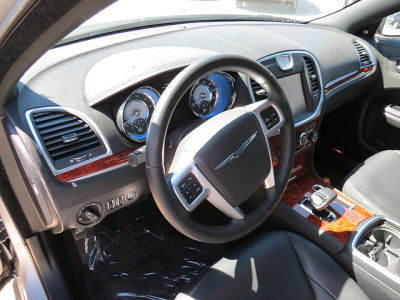 2012 Chrysler 300  Limited