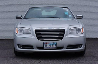 2012 Chrysler 300  Limited