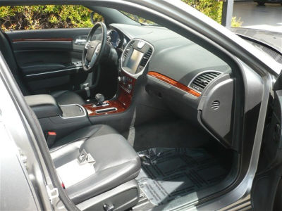 2012 Chrysler 300  Limited