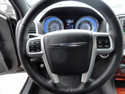 2012 Chrysler 300  Limited