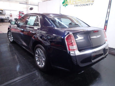 2011 Chrysler 300  Limited