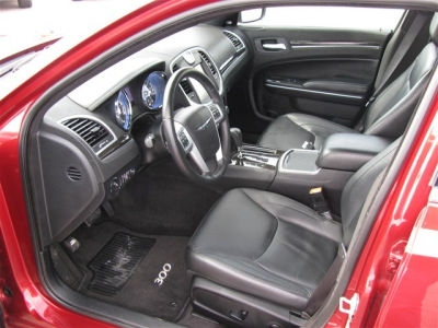 2011 Chrysler 300  Limited