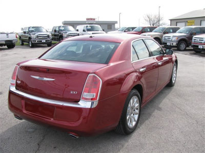 2011 Chrysler 300  Limited