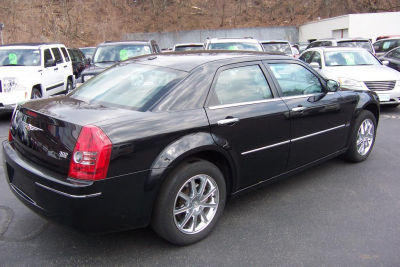 2010 Chrysler 300  Touring/Signature Series