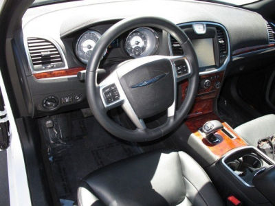 2012 Chrysler 300  Limited