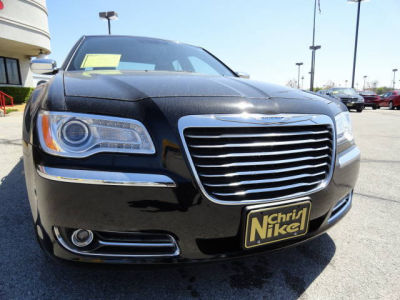 2012 Chrysler 300  Limited