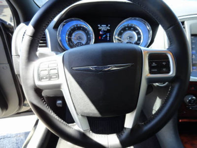 2012 Chrysler 300  Limited