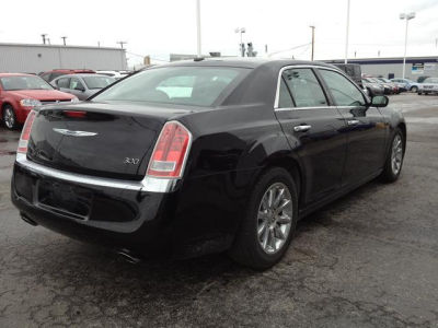 2012 Chrysler 300  Limited