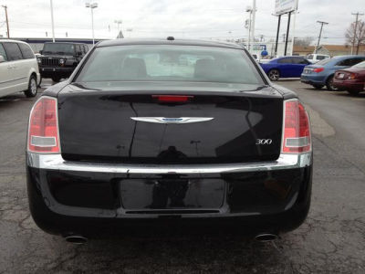 2012 Chrysler 300  Limited