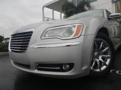2012 Chrysler 300  Limited