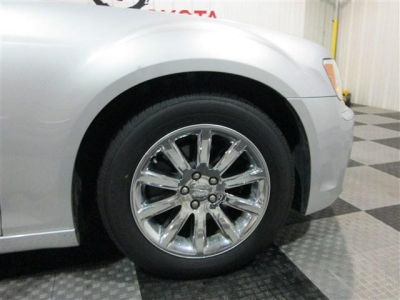 2012 Chrysler 300  Limited