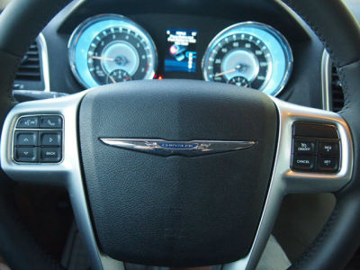 2012 Chrysler 300  Limited