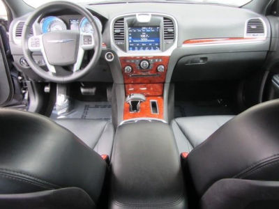2012 Chrysler 300  Limited