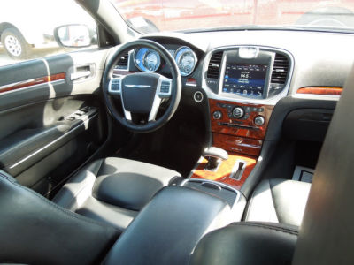 2012 Chrysler 300  Limited