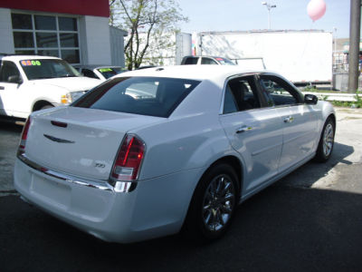 2012 Chrysler 300  Limited
