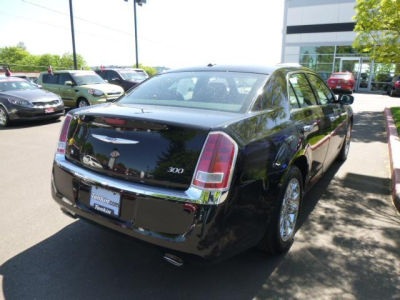 2012 Chrysler 300  Limited