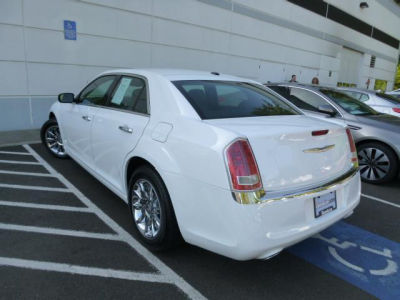 2012 Chrysler 300  Limited