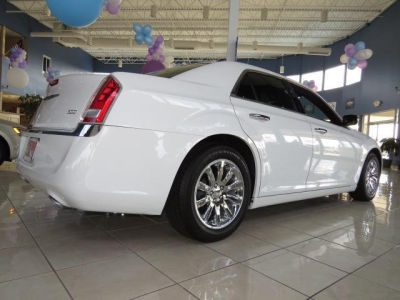 2012 Chrysler 300  Limited