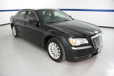 2013 Chrysler 300  Base