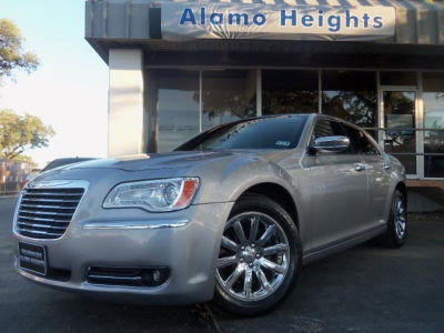 2011 Chrysler 300  Limited