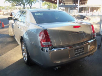 2011 Chrysler 300  Limited