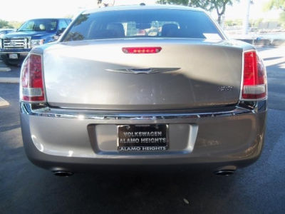 2011 Chrysler 300  Limited