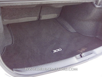 2011 Chrysler 300  Limited