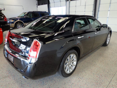 2012 Chrysler 300  Limited