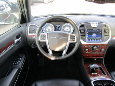 2012 Chrysler 300  Limited