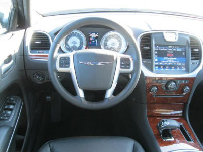 2012 Chrysler 300  Limited
